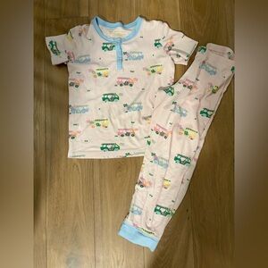 Girls size 10 The Beaufort Bonnet Company Pink Pajama Set with golf Print